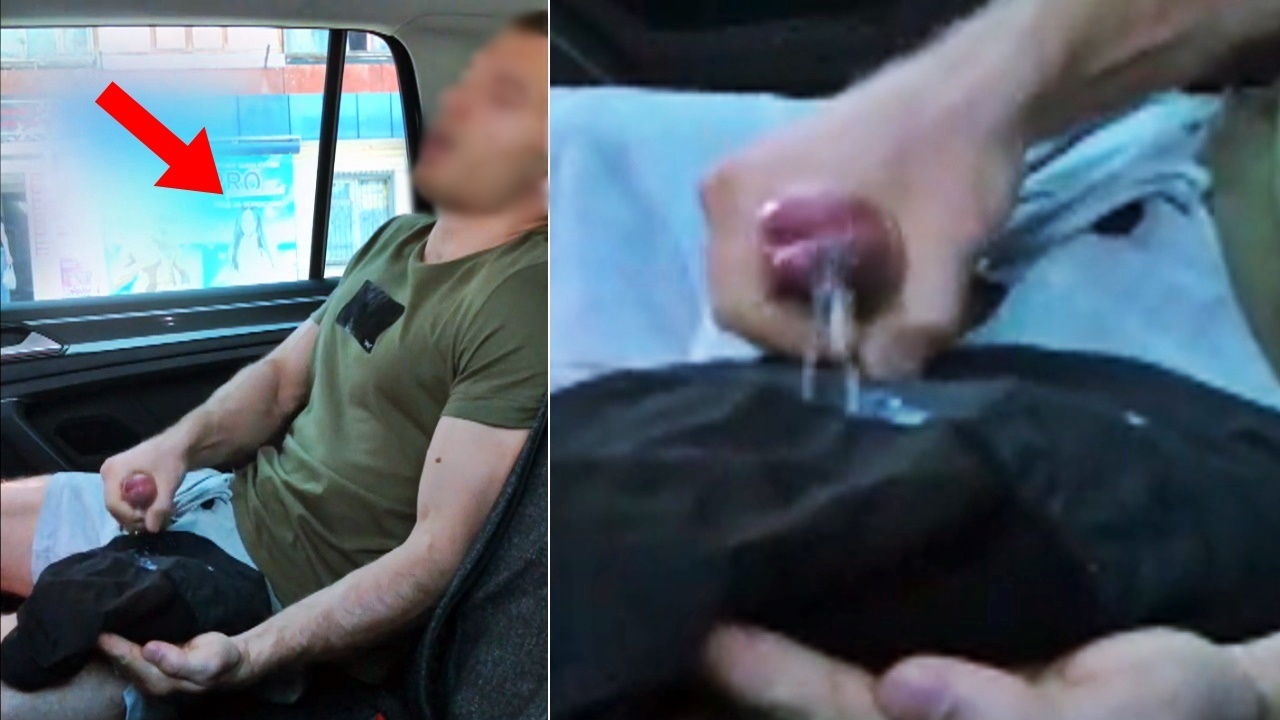 기사가 없는 동안 택시에서 몰래 자위... 공공 장소에서 자위!!! | xHamster