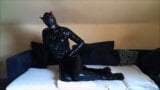 Skitty in Latex zum ersten Mal snapshot 2