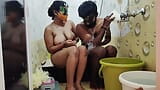Mene meri girlfriend ke sath pehli baar shower liya bada maaza aaya  Indian girlfriend snapshot 7