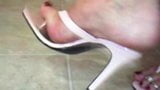 Porra em sandálias de tanga snapshot 3