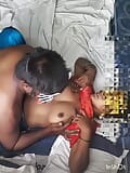 Tamil senhora chefe com trabalho de parto 2 snapshot 2