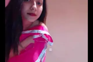 Indian Webcam Girl in Saree Showing Her Tits: Big Tits Porn | xHamster