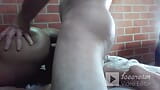 Толстый член рвет анус большезадой 18-летней девчонке, ее огромная задница широко раскрыта snapshot 5
