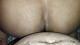 Hermoso culo negro analizado por una gran polla blanca y un final de creampie snapshot 9