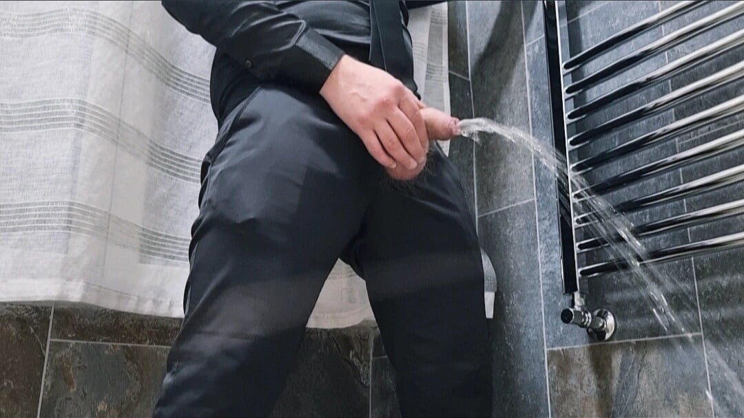 素人优雅的射精呻吟和激烈的打手枪,强烈的高潮和优雅的礼服 - 性感和大鸡巴