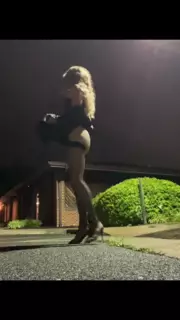 Sissy Caught Outside by Delivery Boy Public Crossdressing ...