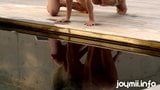 Joymii Eufrat sditalina Sylvie Sinner vicino alla piscina all'aperto snapshot 5