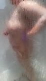 Bbw esposa toma banho 2 snapshot 4