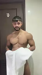 Hotness in Hotel: Gay Amateur Amateur Porn feat. bonghunkx by ...