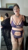 Amerikaanse bewonderaar stuurde prachtige lingerie. Had een intens orgasme snapshot 1