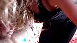 Убранная немецкая шлюшка с маленькими сиськами ублажает член перед вебкамерой snapshot 3