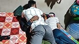 Trio indien - collage à venir, voyage avec des garçons et trio avec les plus jeunes garçons, romance, chambre d’hôtel, minuit - film gay en hindi snapshot 3