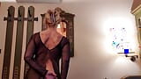 Reife blonde ehefrau selena genießt sex in peignoir snapshot 1