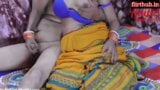 Chacha Ne Sexy mami Ko pata ke Bed pe Garam kiya snapshot 6