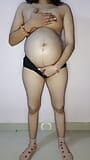 La chatte rose d’une femme enceinte du village snapshot 11