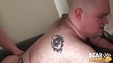 Bearfilms - gorda wulf preña el oso gordito Bama a pelo snapshot 9