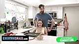 Pequeña y linda adolescente Sera Ryder sirve su coño apretado en el mostrador de la cocina - exxxtra Small snapshot 5