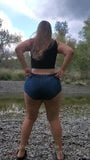 Hermosas nalgotas en mini short snapshot 4