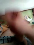 O pulă tânără se masturbează pe patul de sus snapshot 6