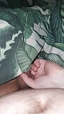 Üvey anne battaniyenin altında ineğin sikini mastürbasyon yapıyor snapshot 1