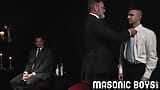 Masonicboys DILF Adam Snow verleidt schattige opgewonden tweeling snapshot 5