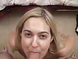 Impresionante puta rubia se folla en la cama snapshot 4