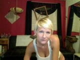 Sexy Milf On Cam snapshot 4