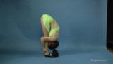 Mila Gimnasterka – hairy tight babe doing gymnastics snapshot 2