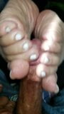 Footjob songsang ibu latina tebal snapshot 1