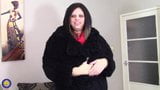 BBW mature nourrit sa chatte snapshot 1