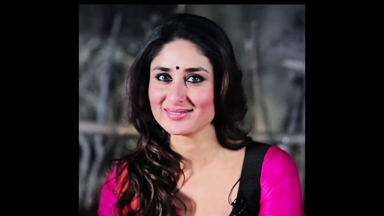 Hot & Sexy Kareena Kapoor moans!