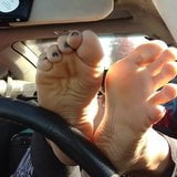 Instagram  chick feet snapshot 1