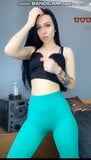 green legging twerk snapshot 16