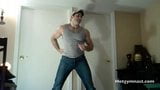 Flexible CUMMING muscle man!!!! snapshot 10