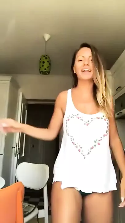 Yetuk xola porno rasmlar