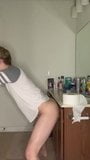 Blonde twink gebruikt voor het eerst een dildo snapshot 4