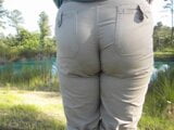 Un ex porte un pantalon wedgie capris que j'adore! snapshot 4