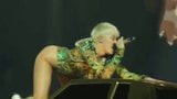 Miley Cyrus - Ass Bangerz Tour snapshot 5