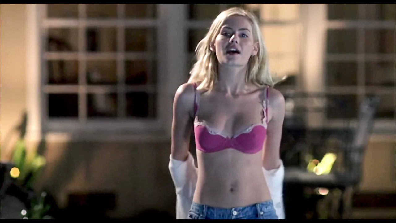 Elisha Cuthbert Nude: Porn Videos & Sex Tapes @ xHamster