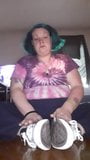 Blue haired bbw foot worshiping herself snapshot 1