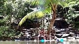 Paare haben echten sex in einem Wasserfall in Thailand snapshot 6