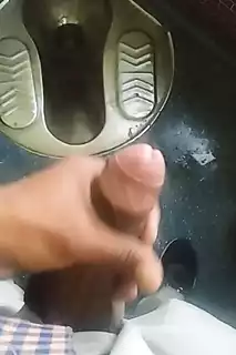 Horny Handjob in Indian Train: Gay Asian Asian Porn | xHamster