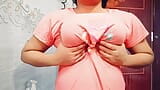 Banho de vídeo da bela Bhabhi de Bangladesh. Satisfeito com brinquedos. snapshot 1