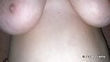 Grandi tette naturali bbw milf cavalca e ottiene creampie a pecorina snapshot 8