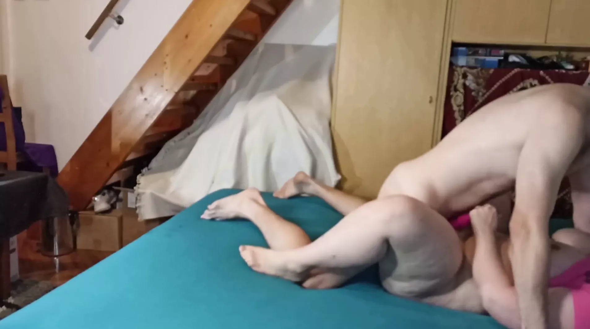 Отчим ебет толстую падчерицу
