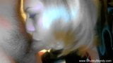 Blonde italienische Ehefrau gibt einen fantastischen Blowjob snapshot 13