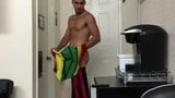 Hung uncut latino odwiedza gloryhole snapshot 2