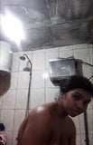 Desi bhabi bath video snapshot 3