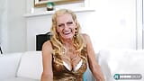 La vie très excitante de Layla Rose, 68 ans snapshot 2