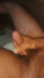 Handjob in der Toilette snapshot 1